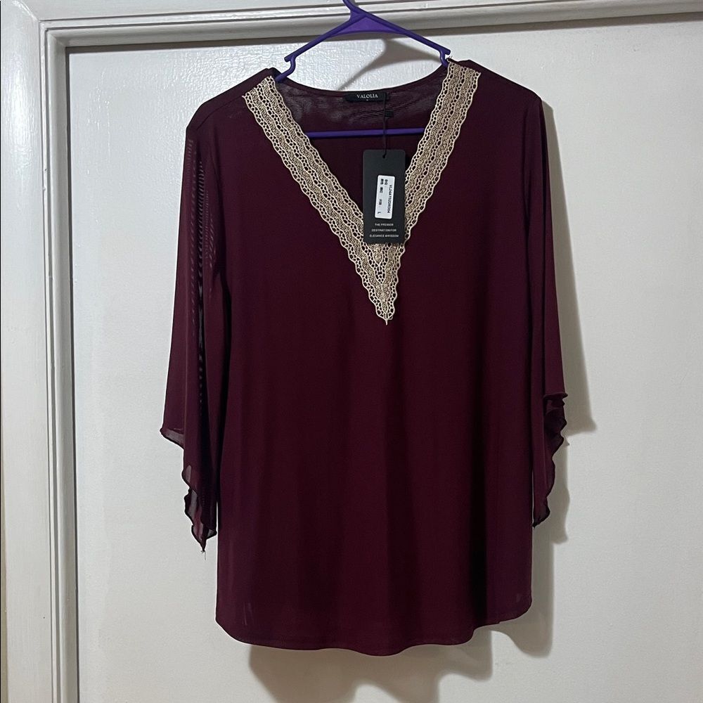 Valolia  Burgundy Blouse with Cream Lace Trim size large NWT